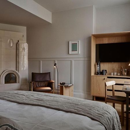 Runo Hotel بورفو المظهر الخارجي الصورة A guest room at the Hotel Valley Ho